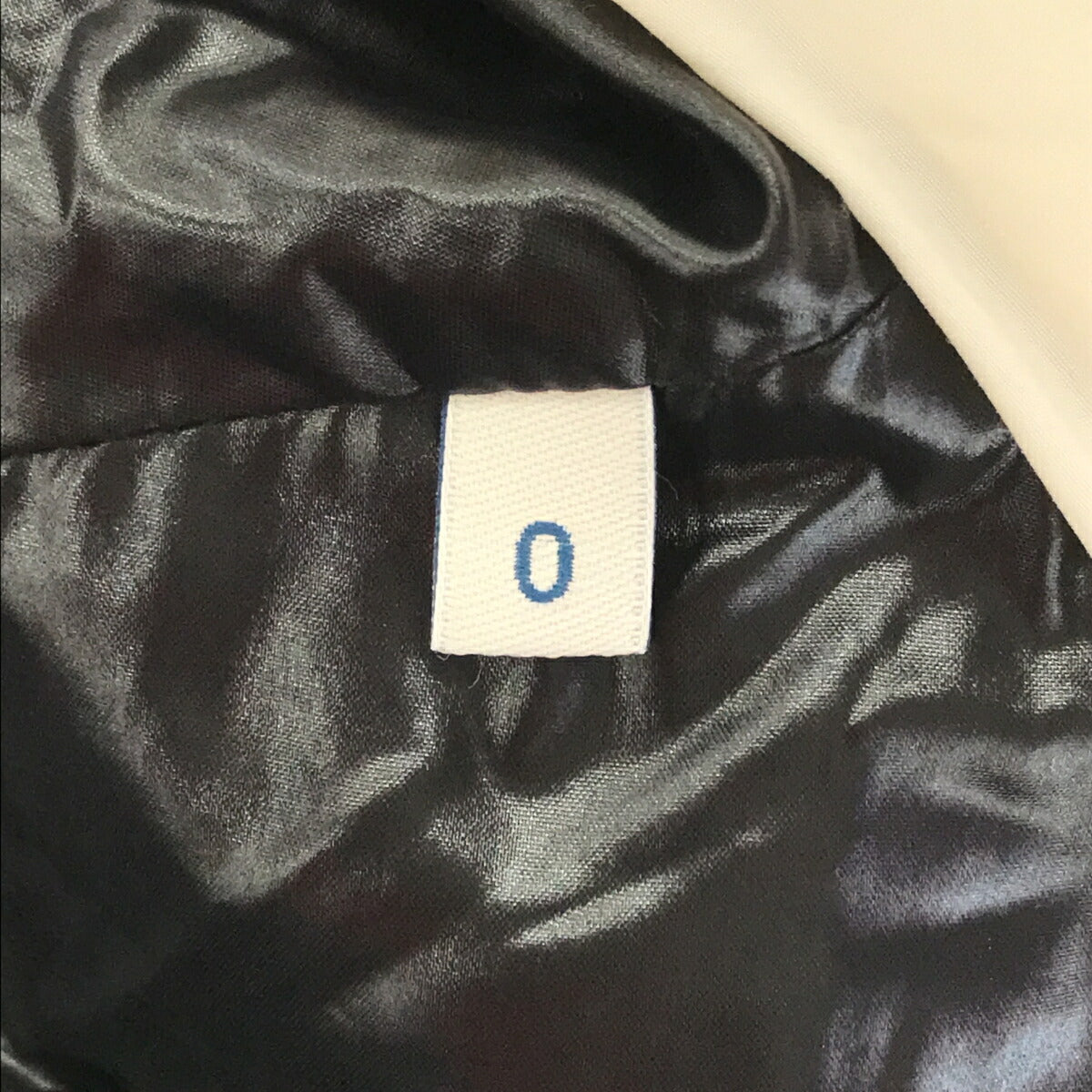 Moncler Dubois Nylon Logo Hood Down Jacket White Size 0