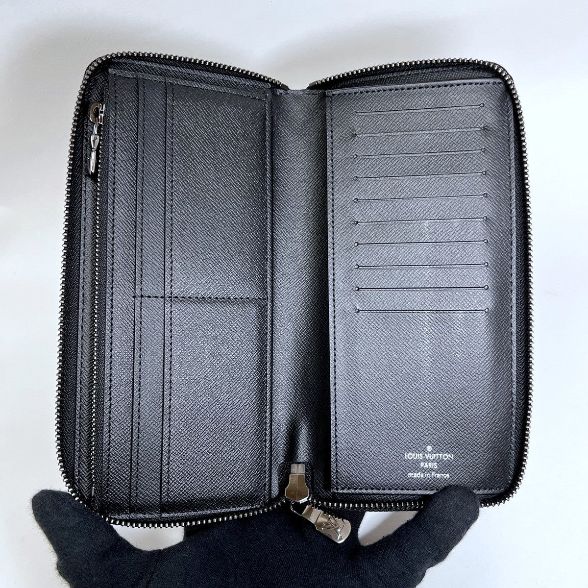 LOUIS VUITTON Monogram Eclipse Zippy Wallet Size ONE SIZE