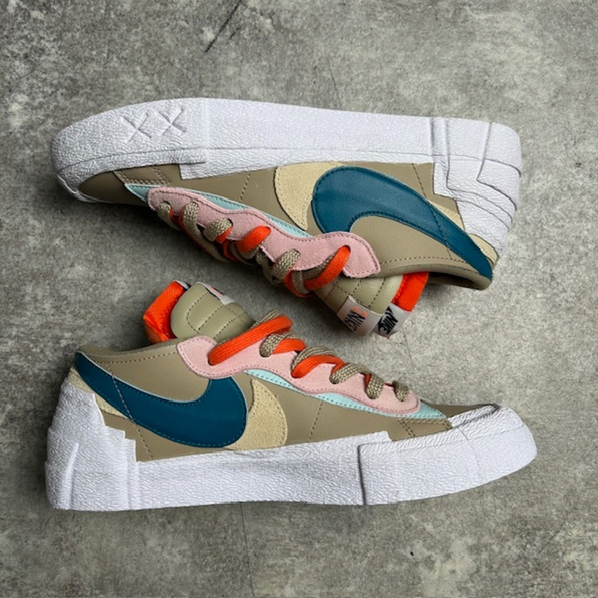 NIKE Sacai KAWS Blazer Low Reed Sneakers Size 27.5