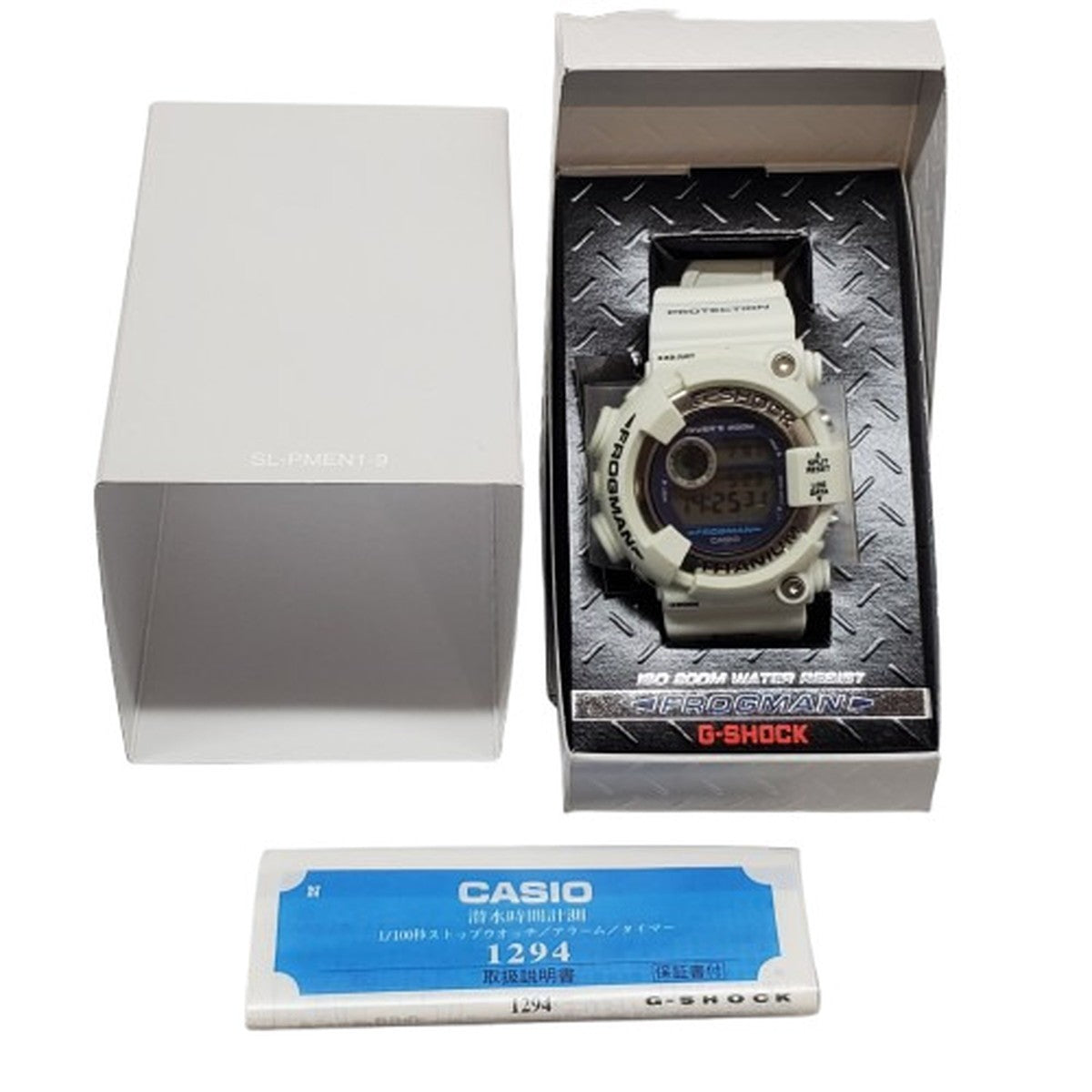 G-SHOCK DW-8200LG-8 Frogman Men in Gray Watch Size ONE SIZE