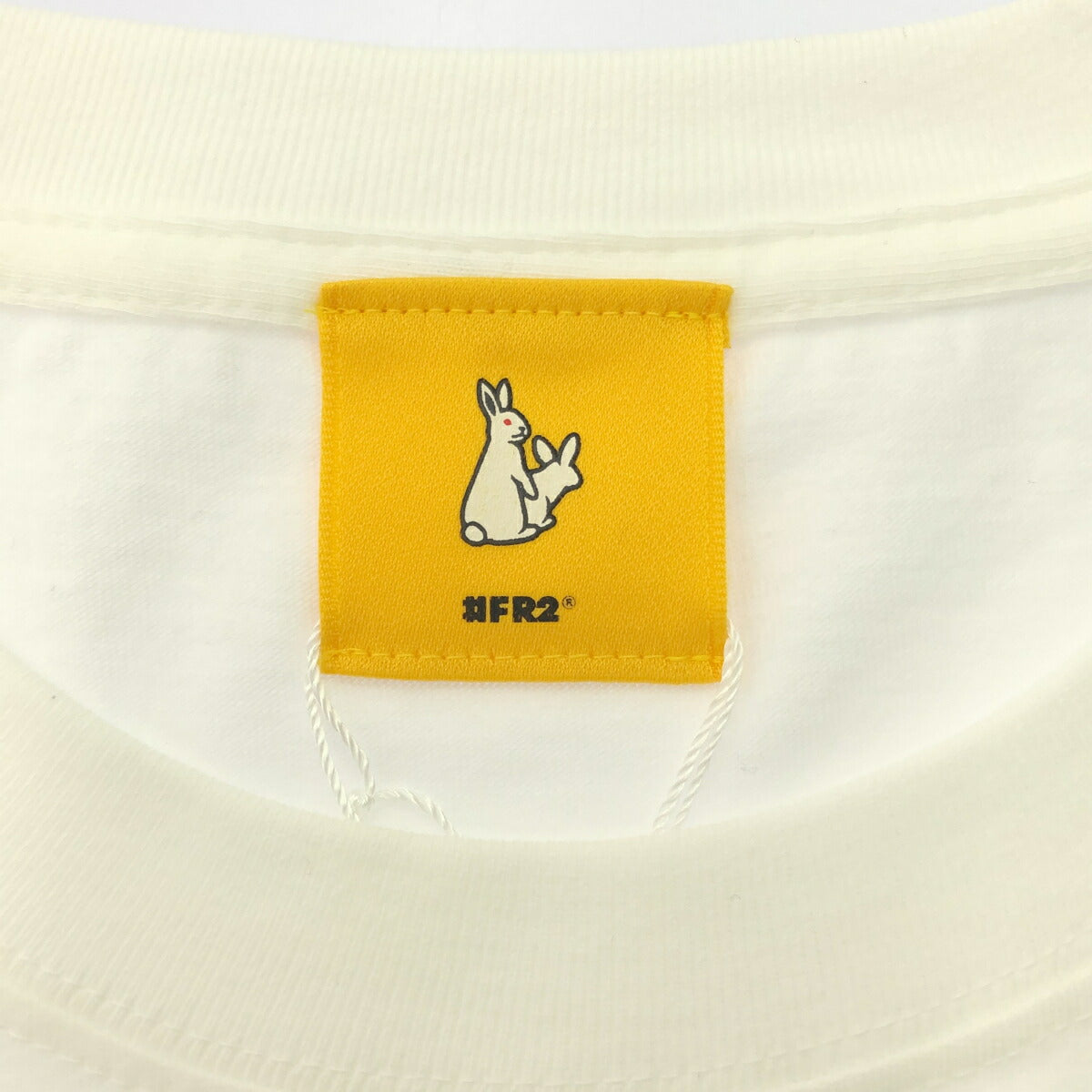 FR2 "Pray for Myanmar" Graphic Print T-Shirt White Size L