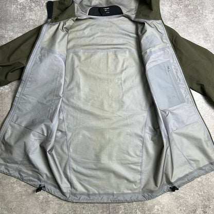 ARC'TERYX Beta Long GORE-TEX Jacket Green Size XS