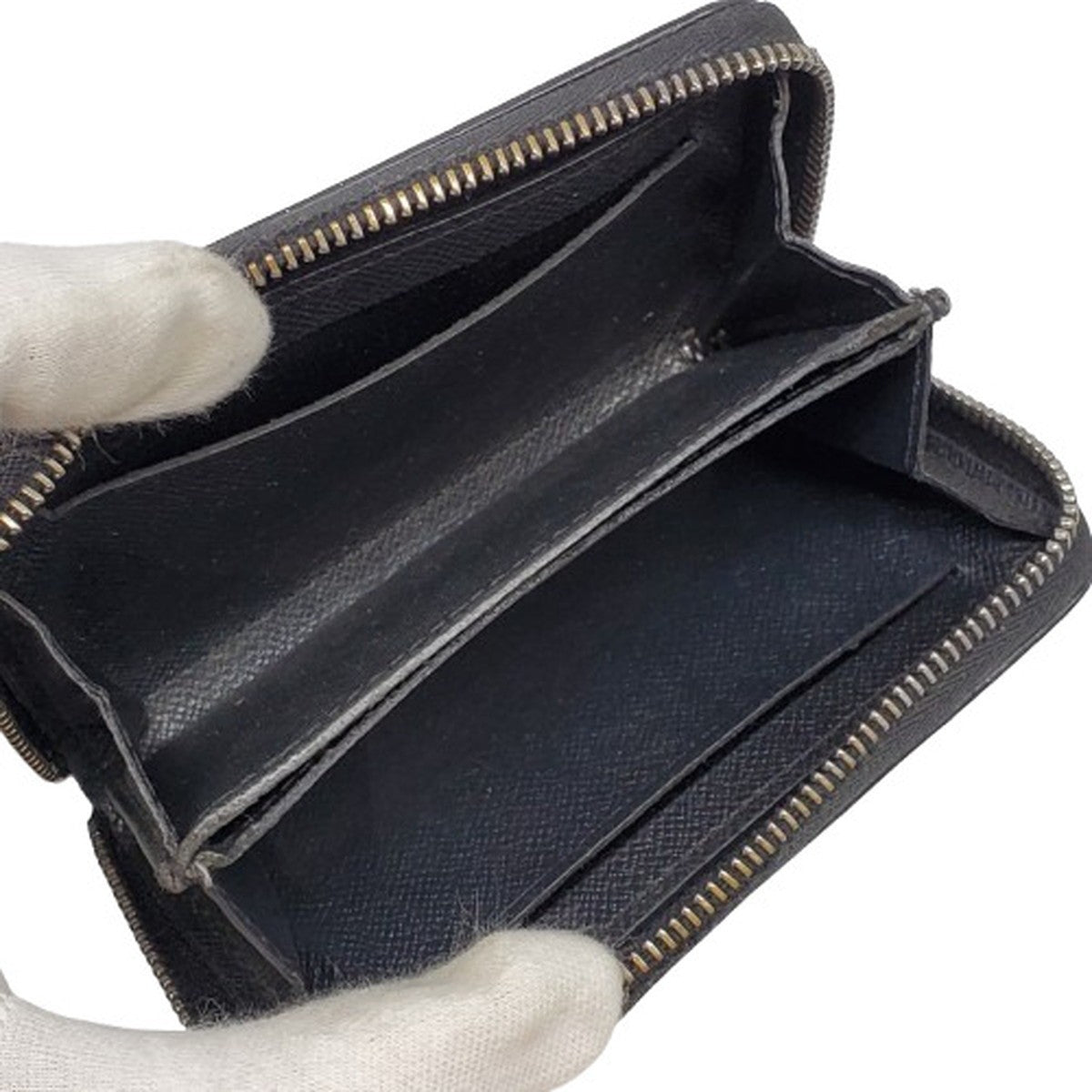 LOUIS VUITTON Taiga Leather Zippy Purse Black Size ONE SIZE