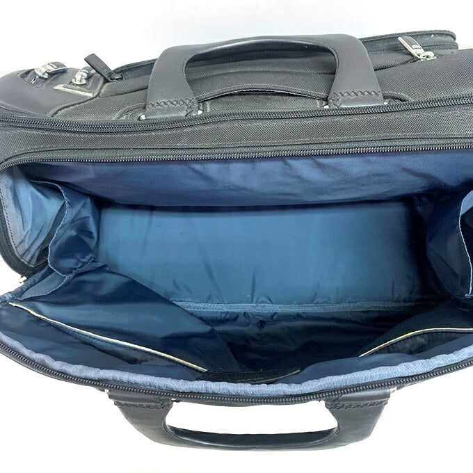 TUMI Black Shoulder Duffel Bag Size ONE SIZE