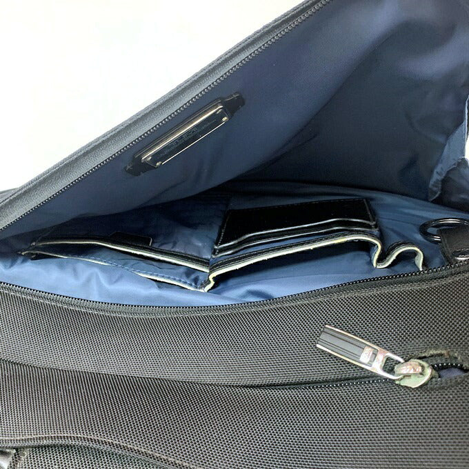 TUMI Black Shoulder Duffel Bag Size ONE SIZE