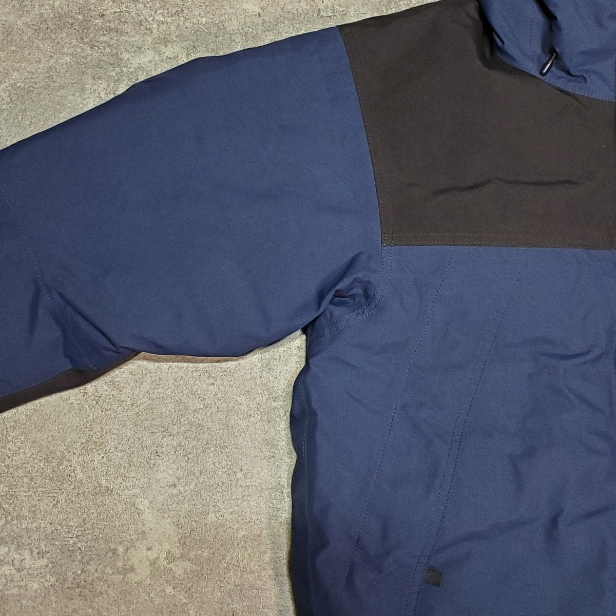 The North Face Mountain Down Jacket GORE-TEX Black Size M