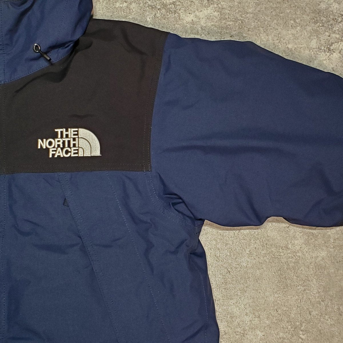 The North Face Mountain Down Jacket GORE-TEX Black Size M