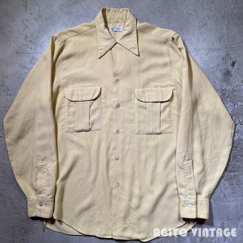 Van Heusen 40s Nylon Rayon Open Collar Cream Yellow Shirt Size M
