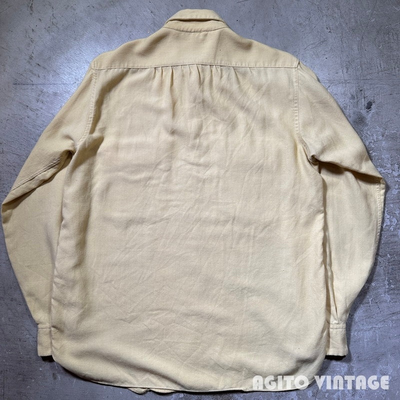 Van Heusen 40s Nylon Rayon Open Collar Cream Yellow Shirt Size M