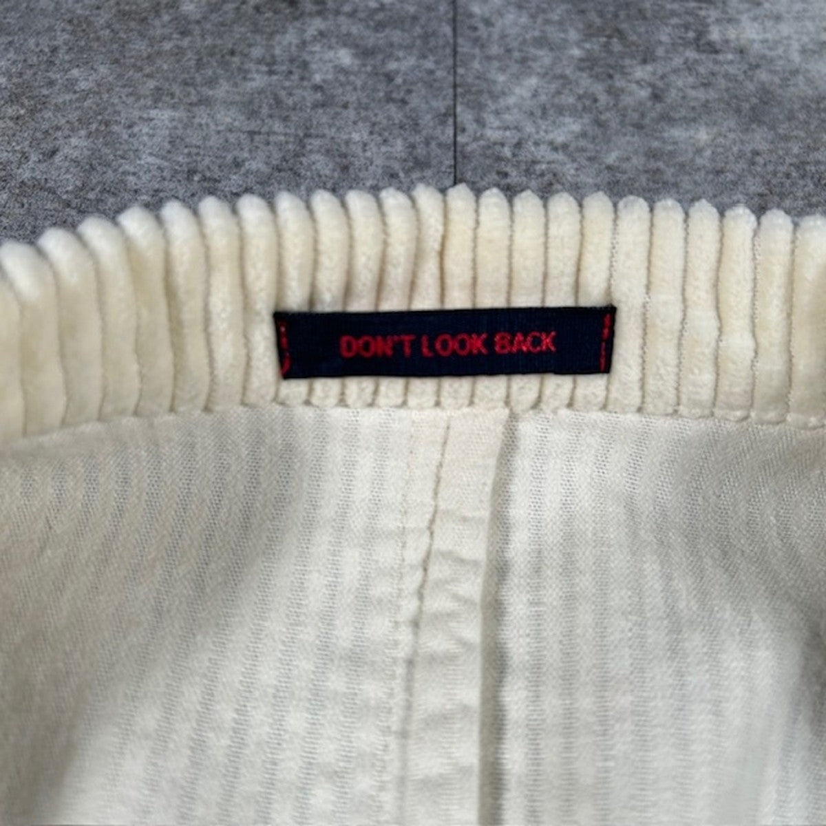 THE GIGI ZIGGY G002 Wide Wale Corduroy Jacket Ivory Size 46