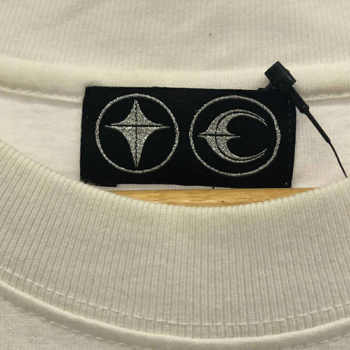 Thug Club 24SS TC Basic Logo Metal Emblem T-Shirt Size 1
