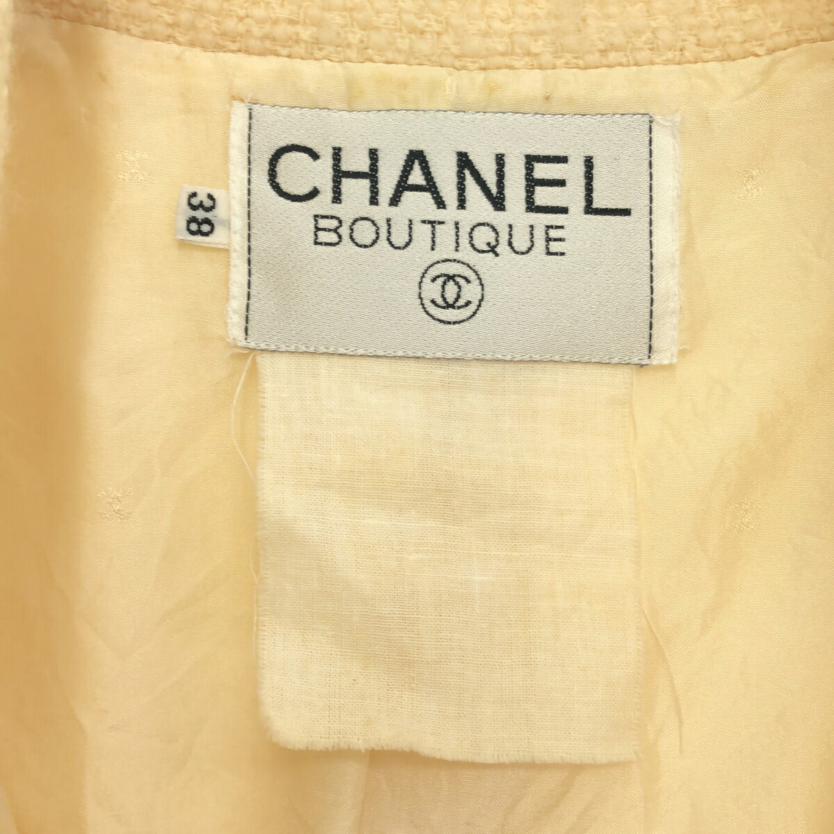 CHANEL Vintage Cream Wool Jacket Coco Gold Buttons Size 38