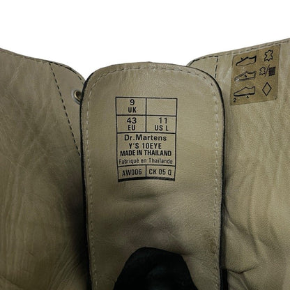 Dr. Martens Y's 10-Eye Wanamaleather Back Zip Size EU 43