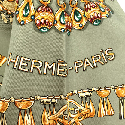 HERMES Carré 90 "Parures des Scarf Green Size ONE SIZE
