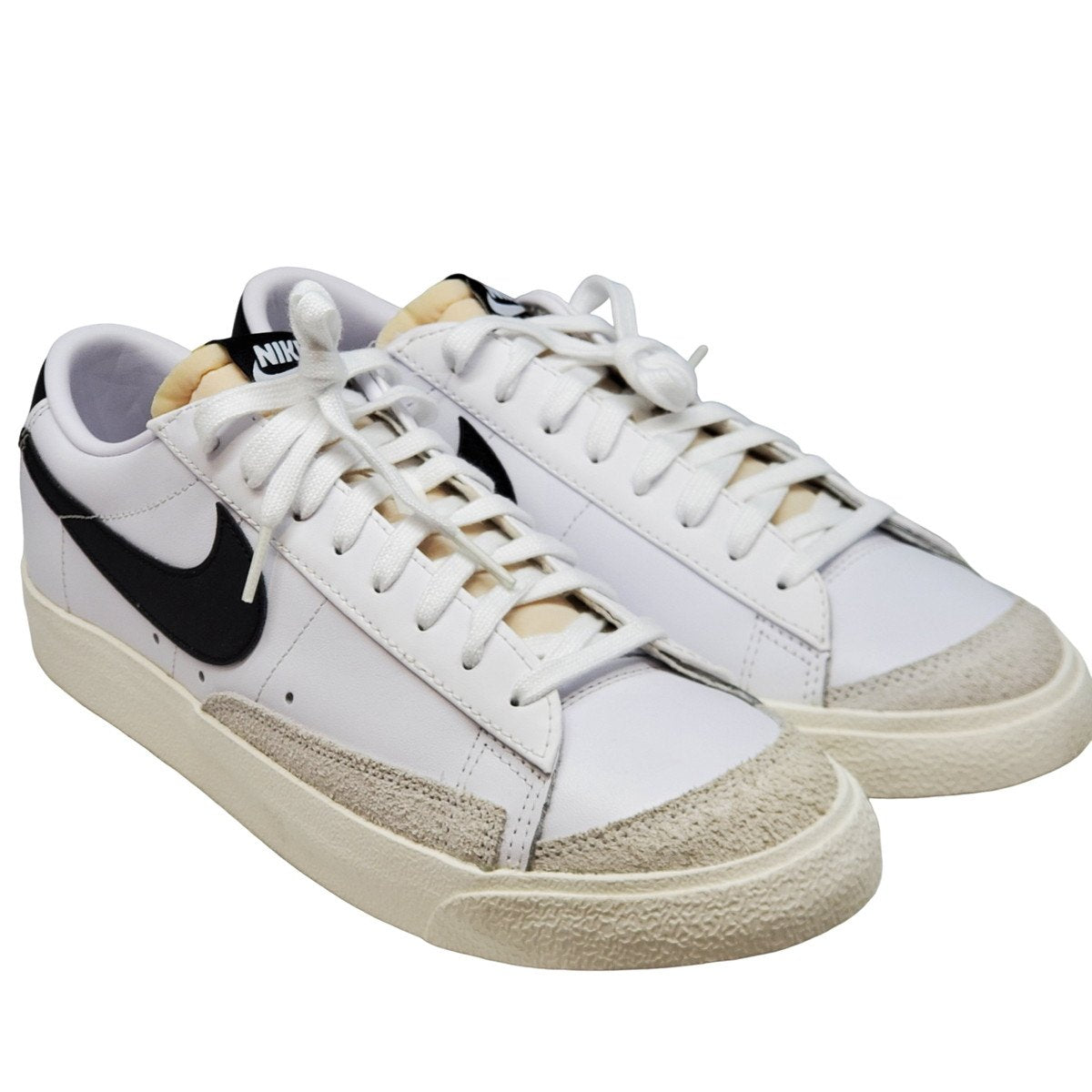 NIKE W BLAZER LOW '77 DC4769-102 White Sneakers Size 28.5