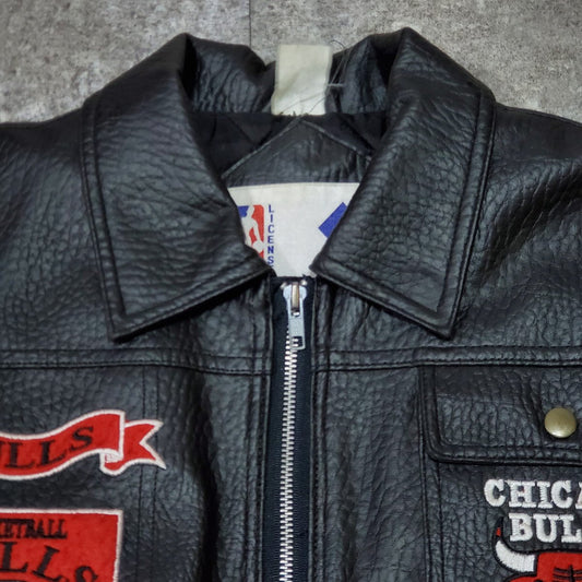 Vintage MIGHTY MAC SPORTS 90s Bulls Leather Jacket Size M