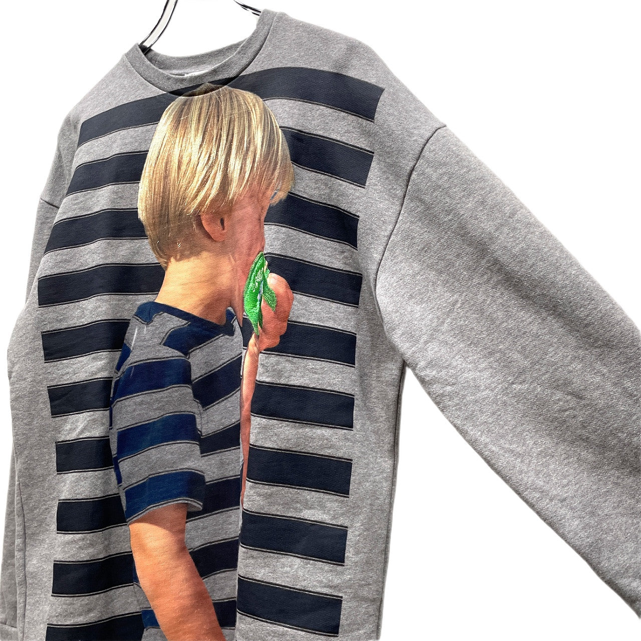 J.W. Anderson 23SS Boy Print Apple Crewneck Gray Size XS