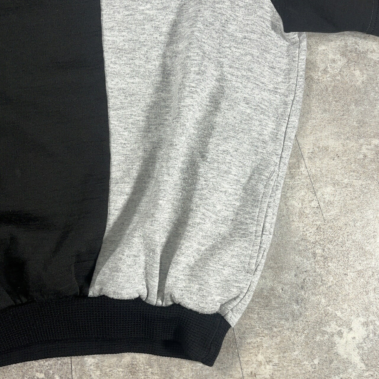 ITLO Vintage Adidas 70s Acrylic Sweatshirt Black Size L