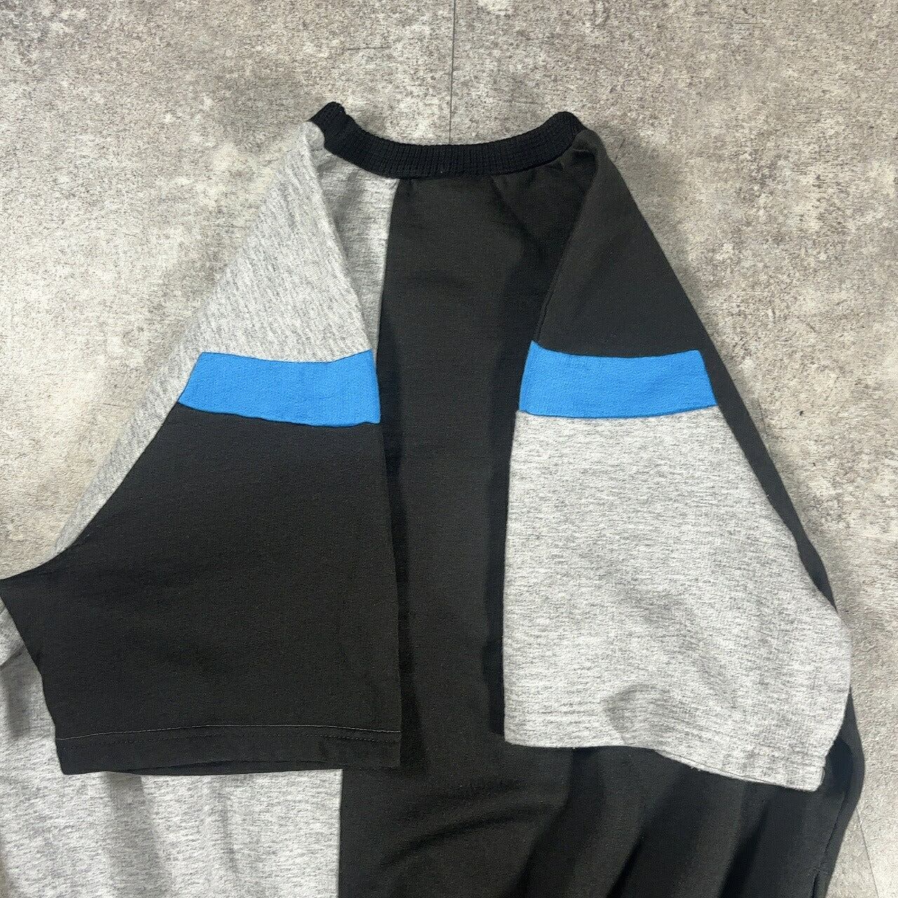 ITLO Vintage Adidas 70s Acrylic Sweatshirt Black Size L