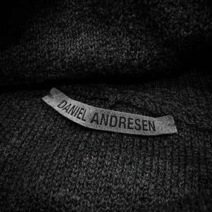 Daniel Andresen Virgin Wool Hand Knit Turtle Neck Size M