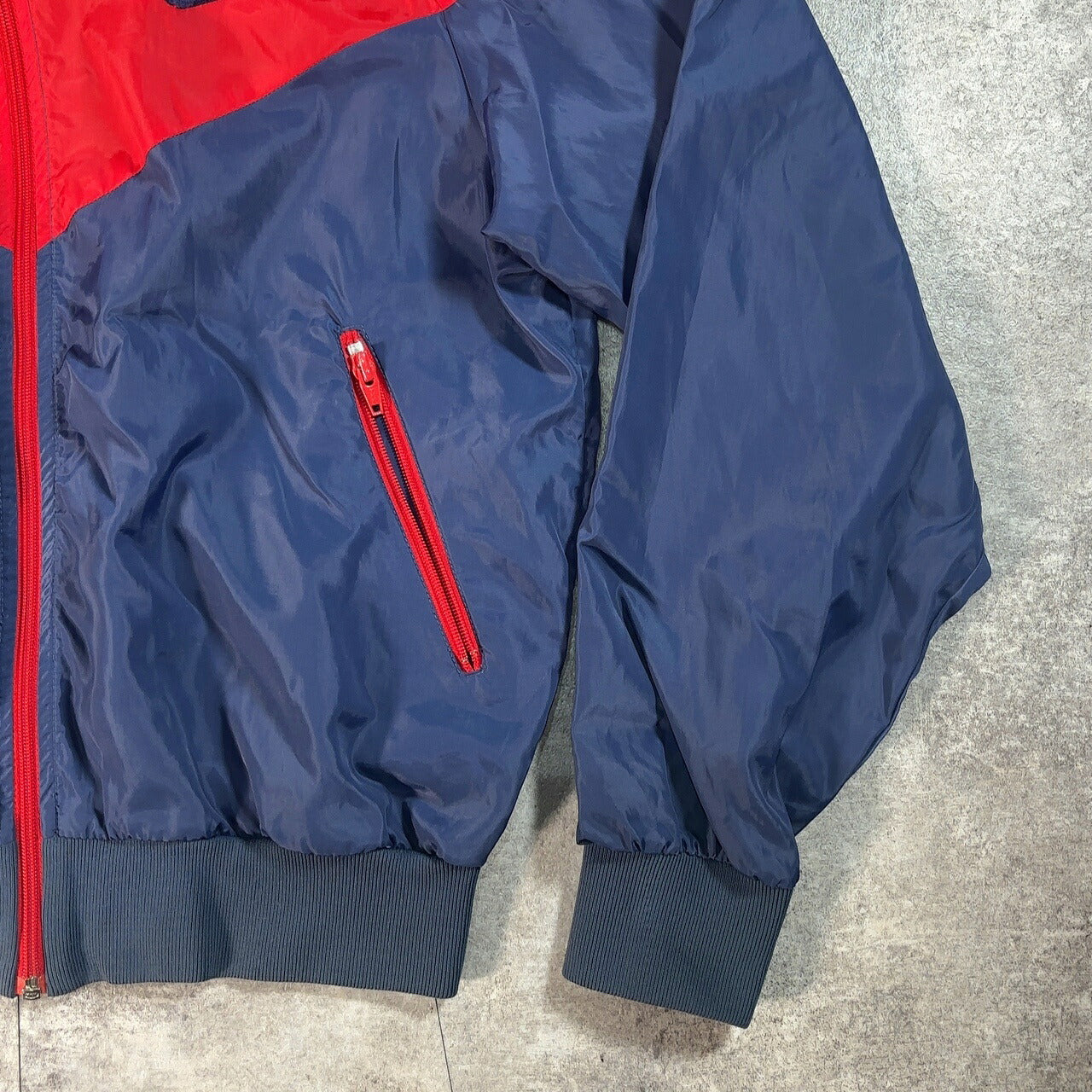 NIKE 80s Vintage Nylon Zip-Up Jacket Red Navy Size M