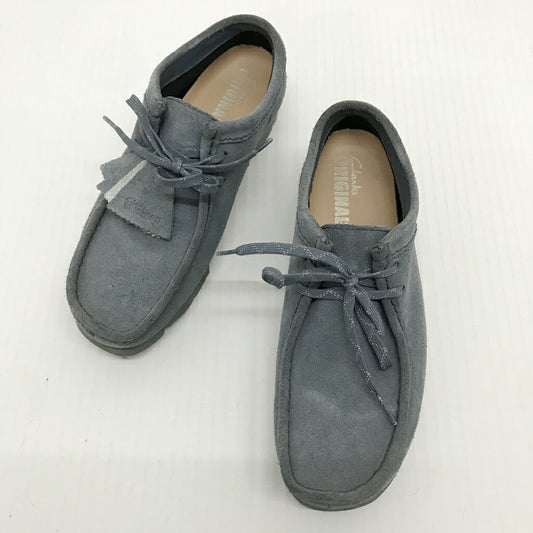 Clarks Wallabee Boots Gray Size 26
