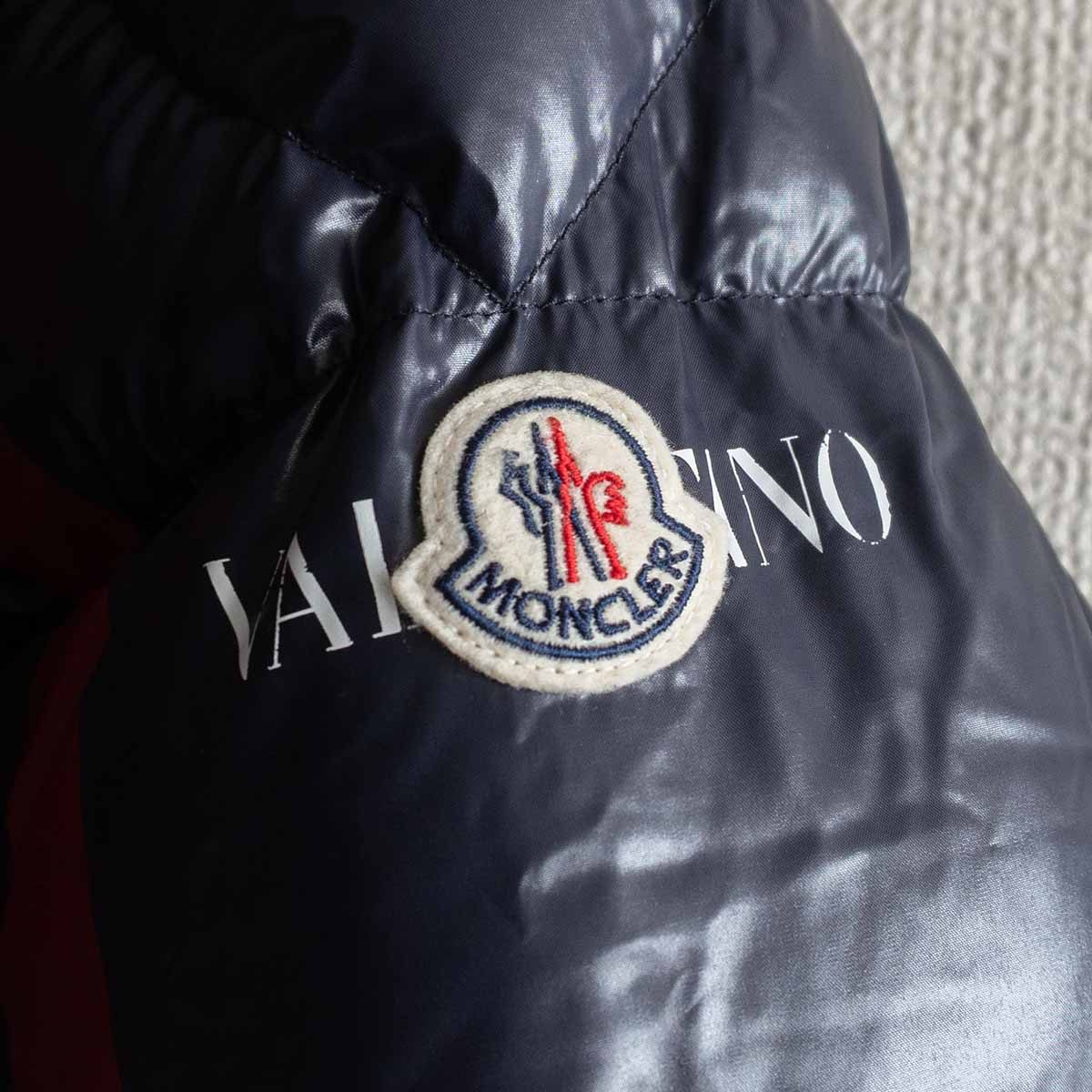 Moncler 19AW Valentino VLogo Down Jacket Size 50