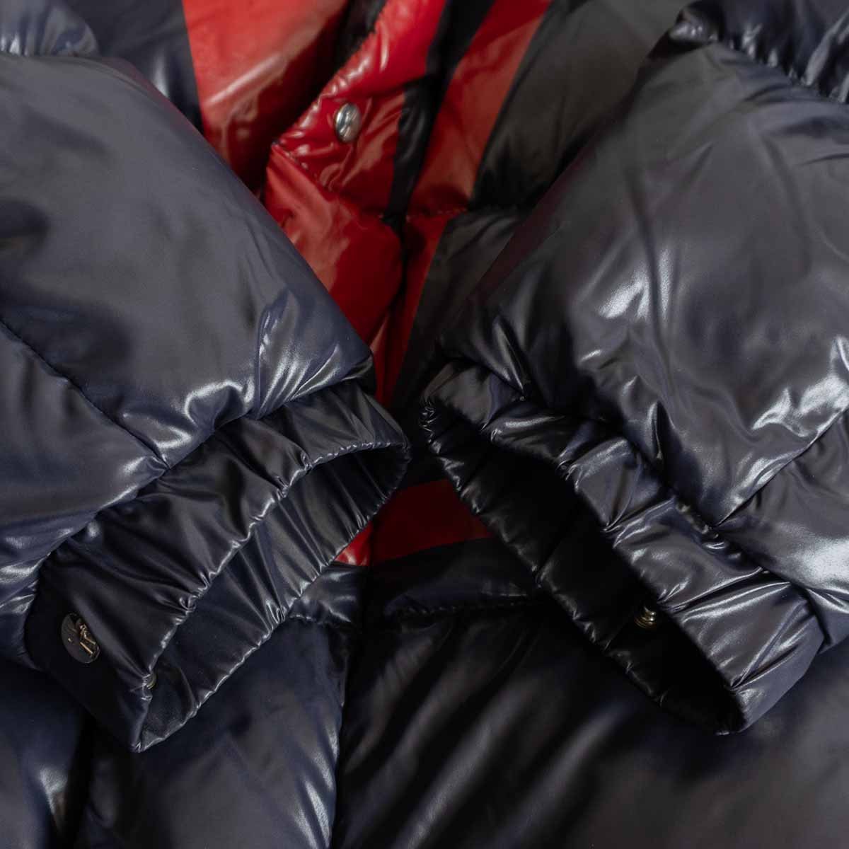 Moncler 19AW Valentino VLogo Down Jacket Size 50