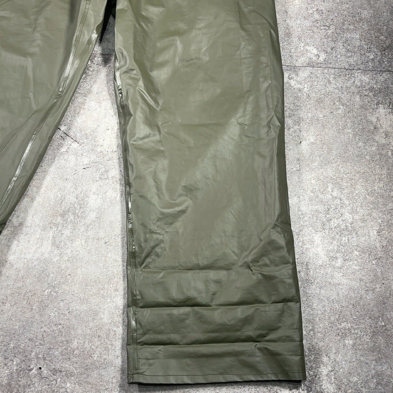 Vintage 60s Swedish Army Green Rubber Wet Weather Size C52