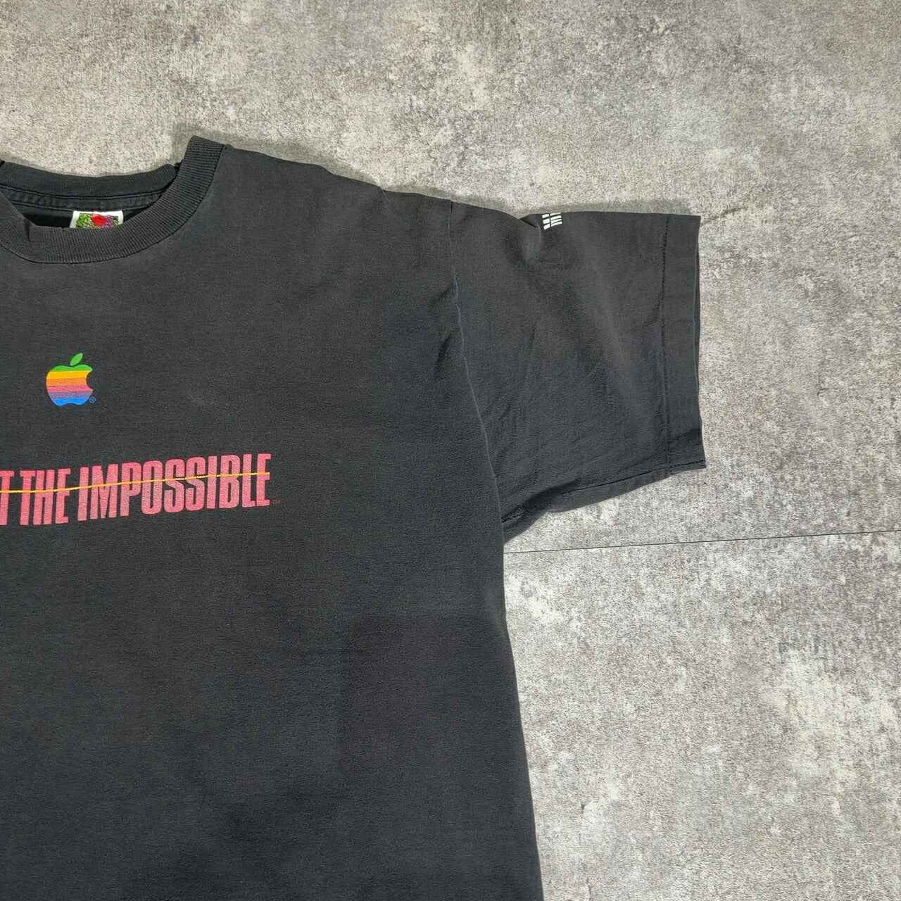 FRUIT OF THE LOOM 90s Apple x M:I Promo T-Shirt Size XL