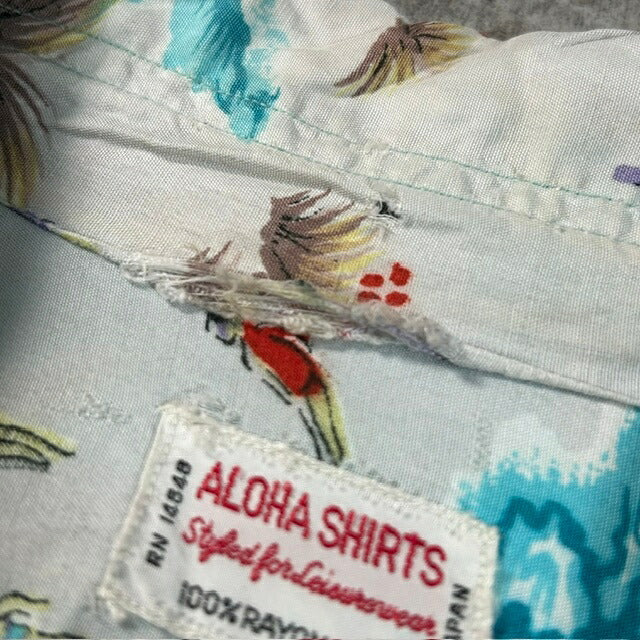 VINTAGE 60s Rayon Aloha Shirt Palm Tree Blue Size M