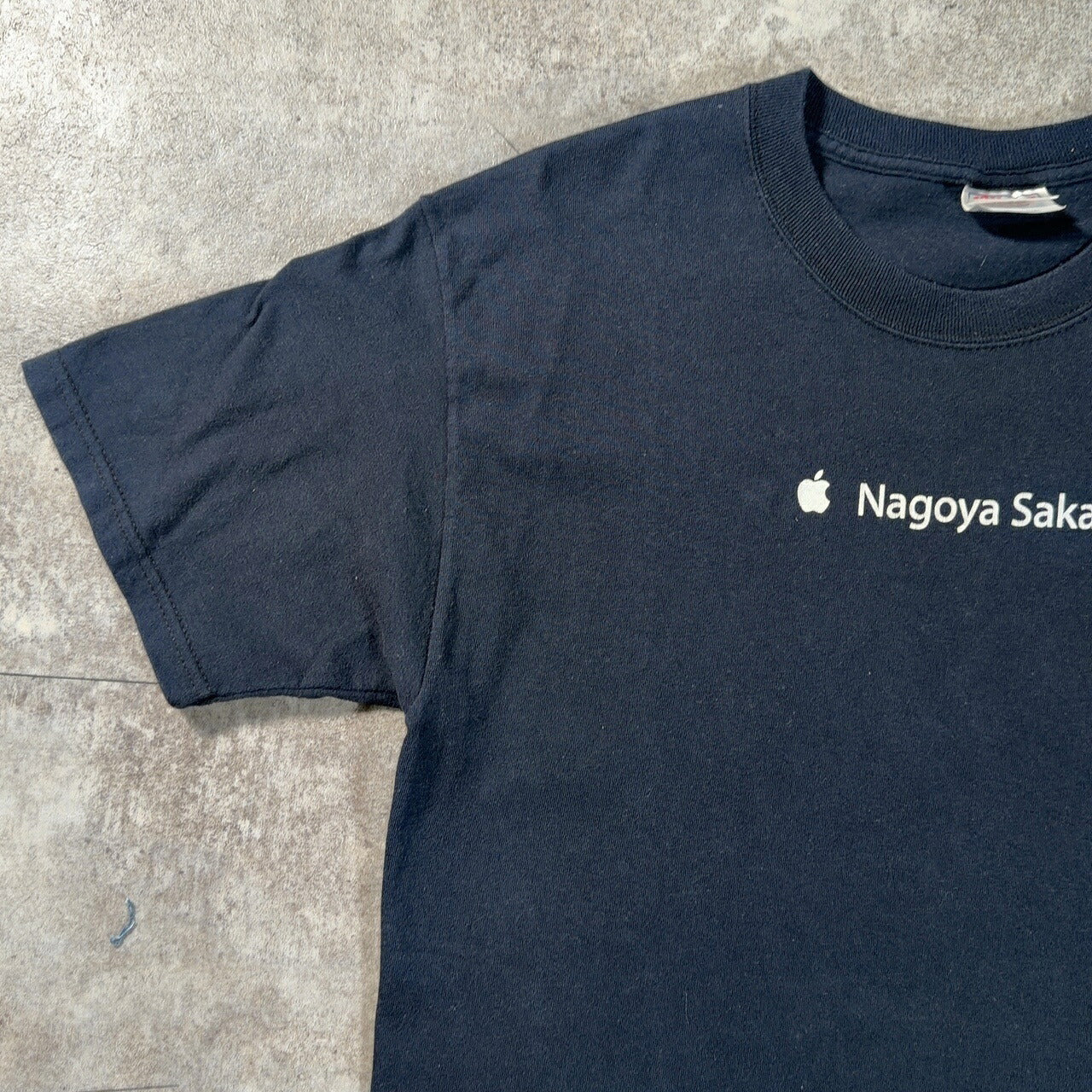 Hanes 00s Apple Nagoya Sakae Novelty T-Shirt Size M
