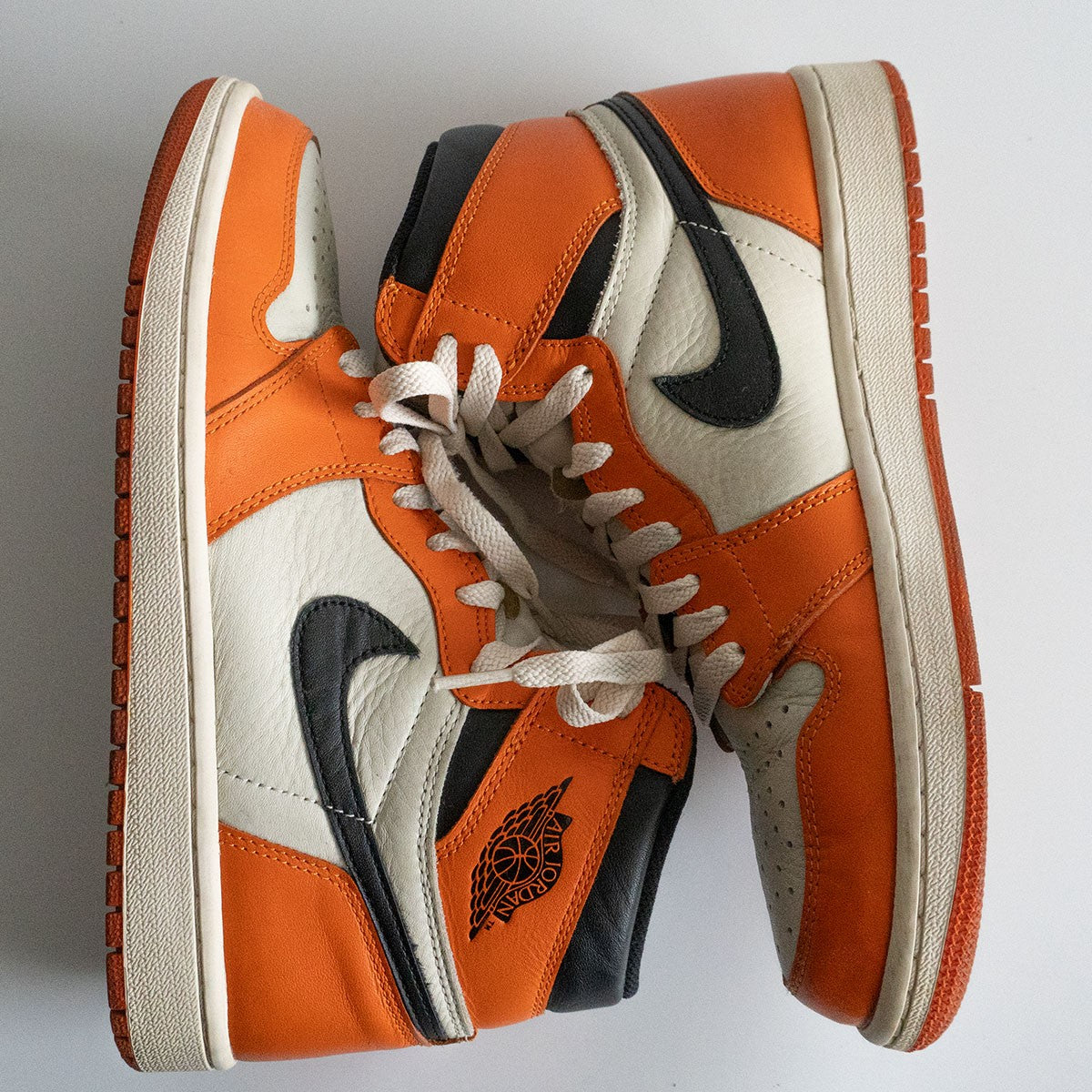 Nike AIR JORDAN 1 RETRO HIGH OG BRED 555088-113 Sneakers Size 26.5cm