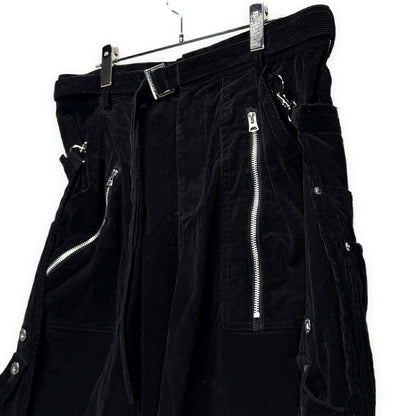sacai 21AW Cotton Corduroy Bum Flap Shorts Black Size 3