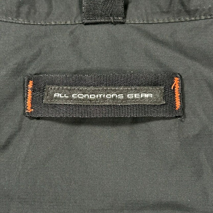 NIKE 90s ACG CLIMA-FIT Nylon Anorak Hoodie Size L