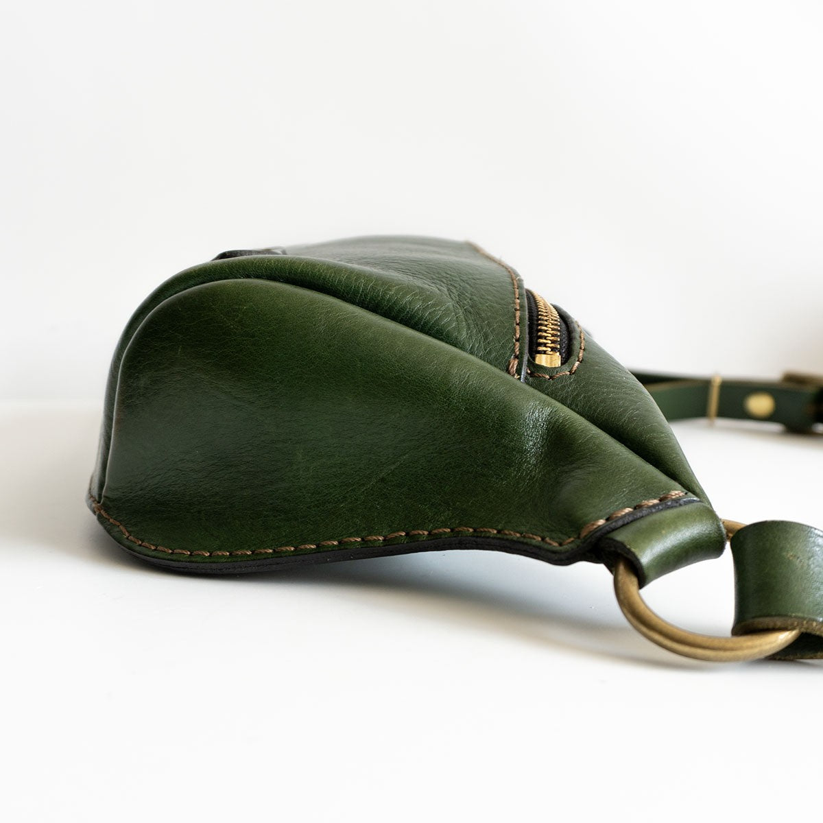 HERZ Structured Sling Bag Body