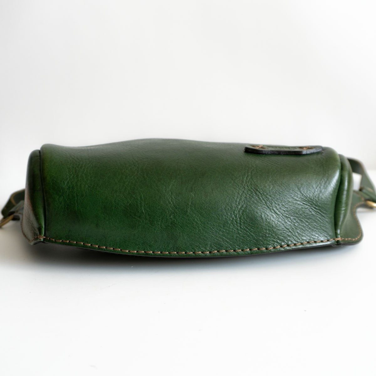 HERZ Structured Sling Bag Body
