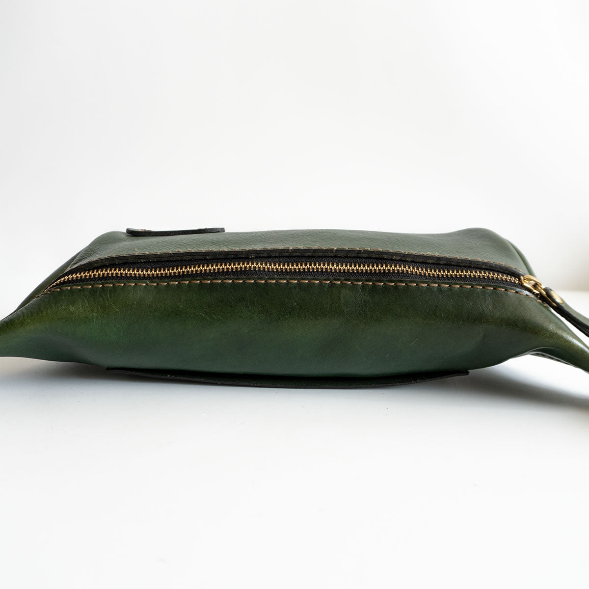 HERZ Structured Sling Bag Body