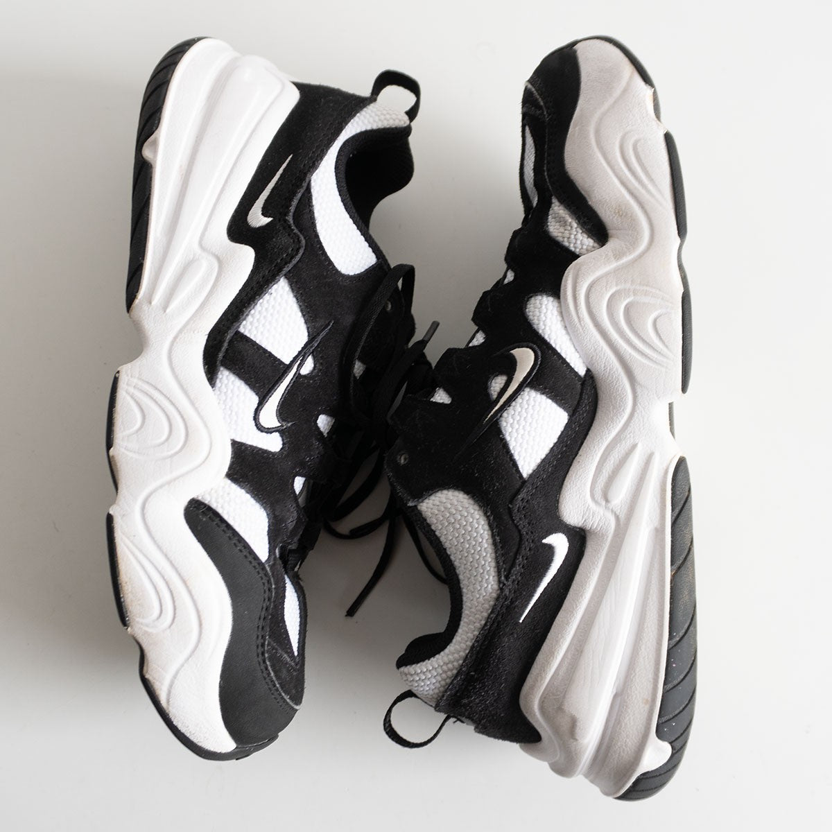 Nike TECH HERA / FJ9532-101 Sneakers Size 26.5cm