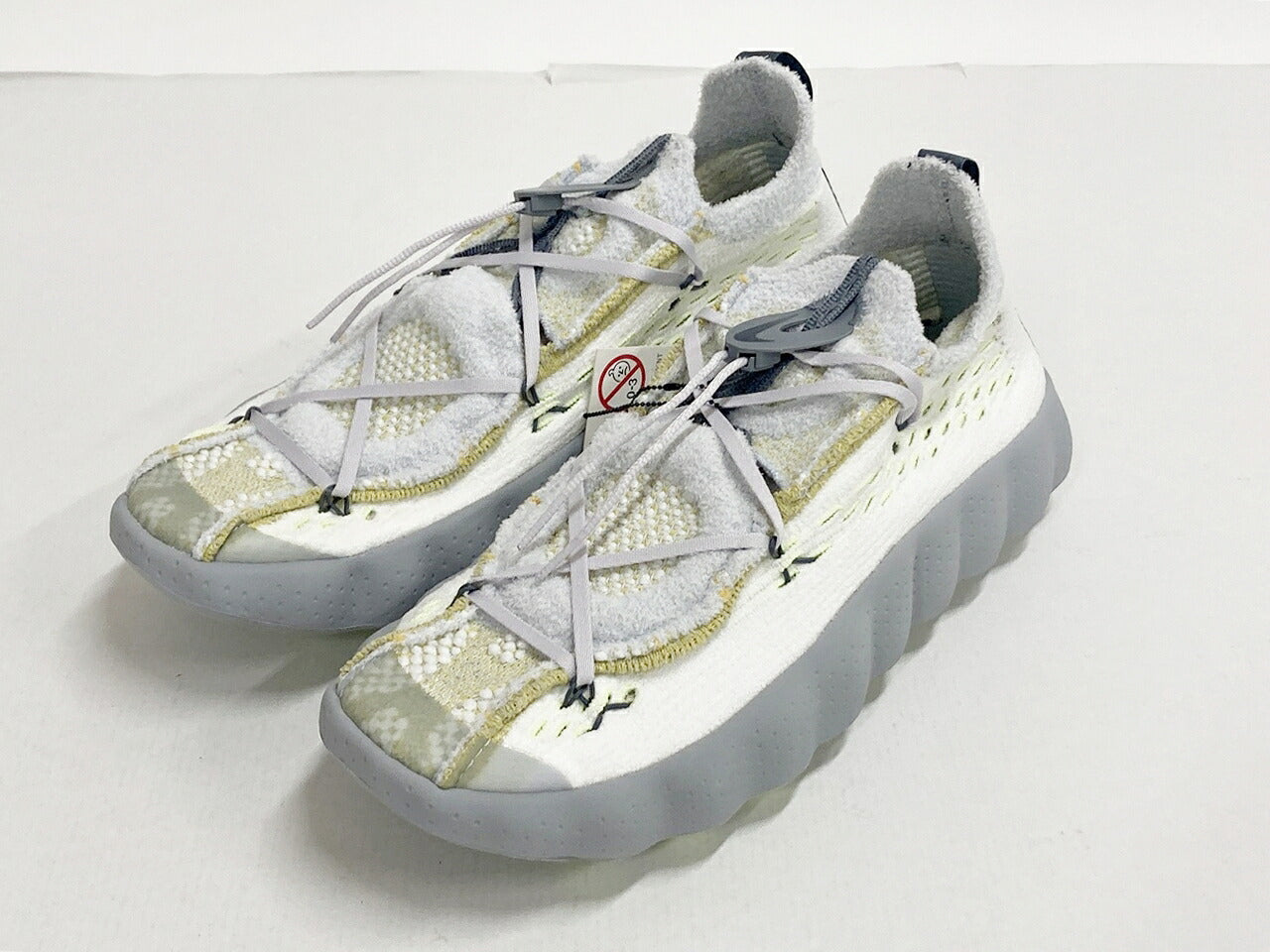 PLATINUM Nike Mind 002 Flyknit QS White Sneakers Size 28cm