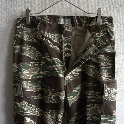THE REAL McCOY'S Tiger Camo Club Cammies Trousers Size LARGE
