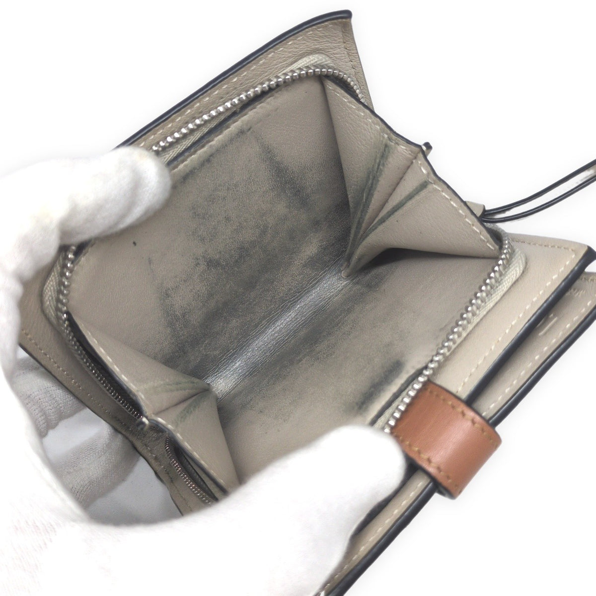 LOEWE Compact Green Bi-Fold Zip Wallet