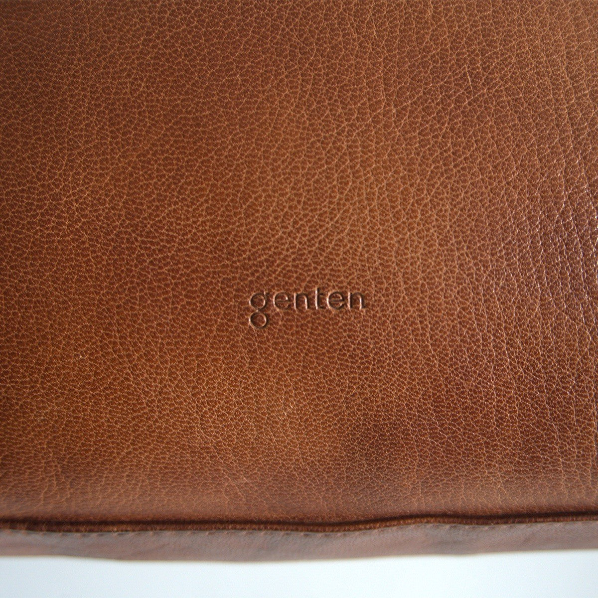 genten Burnished Goat Nume Leather Compact Size ONE SIZE