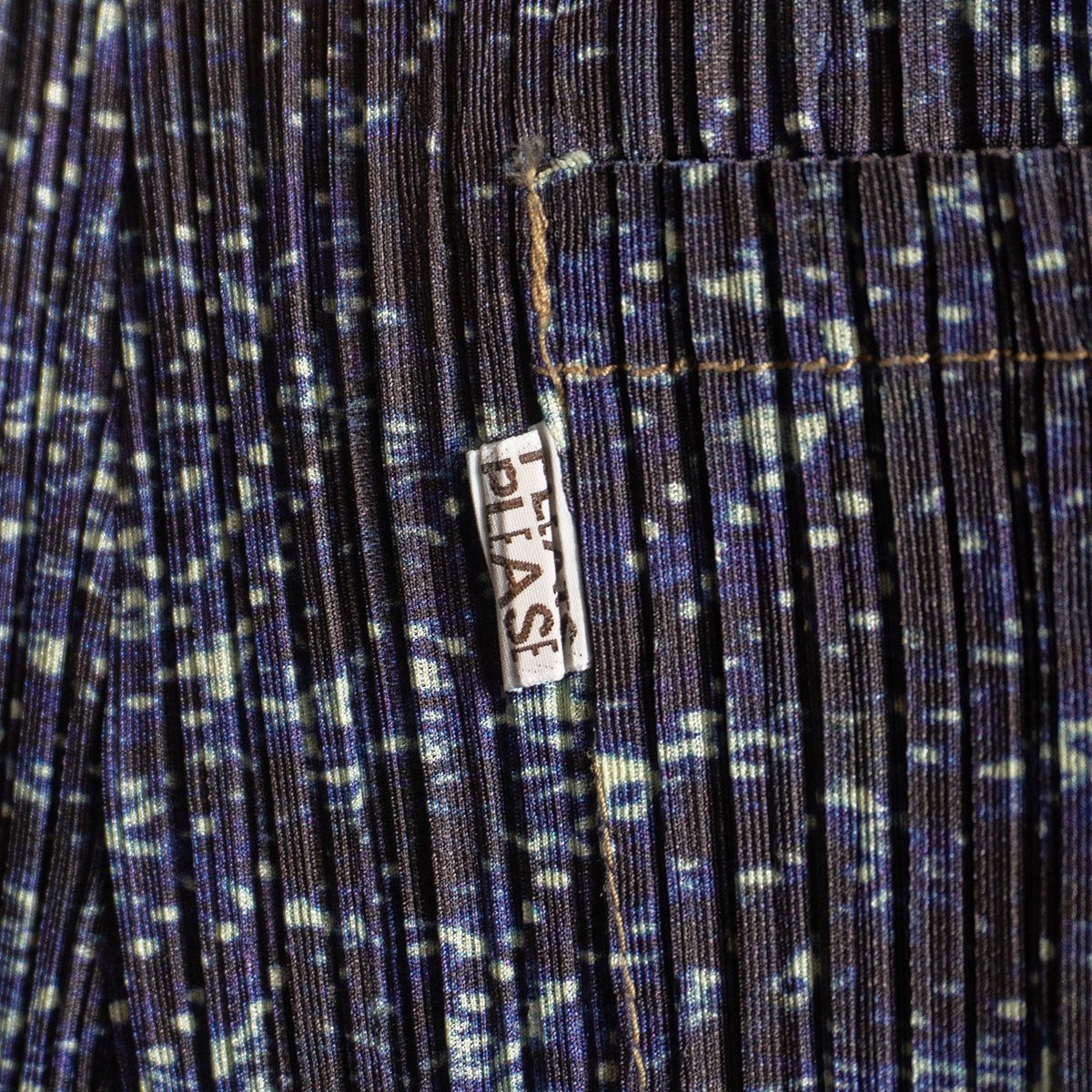 PLEATS PLEASE Patterned Pleated Pants Size 2
