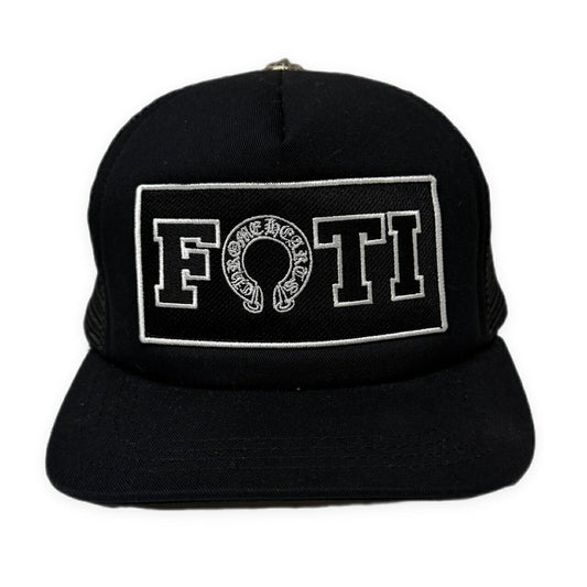 CHROME HEARTS × FOTI Scroll Label Mesh Cap Black