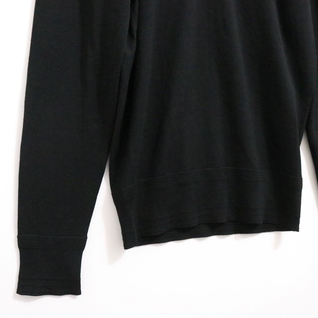 TOM FORD Wool High-Gauge V-Neck Knit Sweater Black Size 44