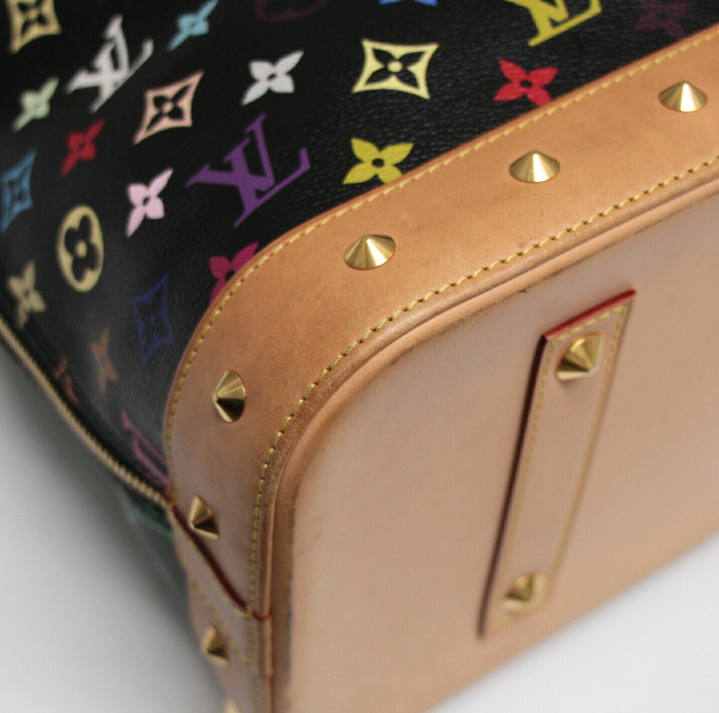 Louis Vuitton Alma GM Monogram Handbag Black Size ONE SIZE