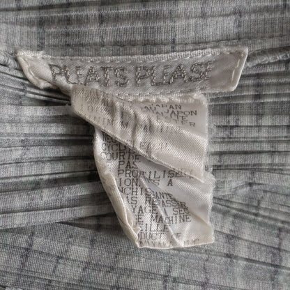 PLEATS PLEASE Patterned Sleeveless Pleated Top Size L