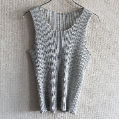 PLEATS PLEASE Patterned Sleeveless Pleated Top Size L
