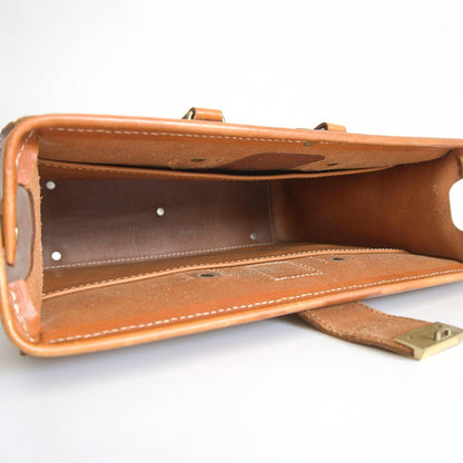 HERZ Two-Handle Leather Dalles Doctor's Bag Size ONE SIZE